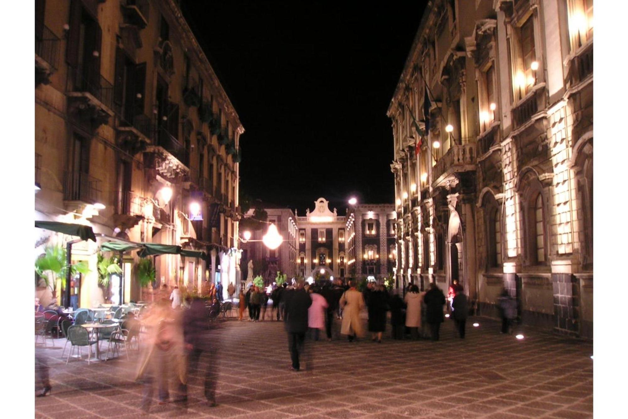 Arte House In The Historical Catania - Happy Rentals Ngoại thất bức ảnh